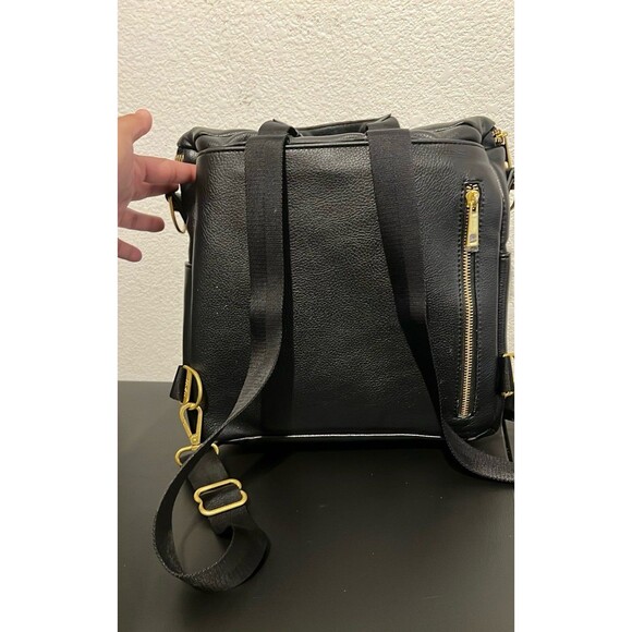 Fawn - Picture 4 of 7